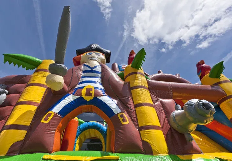 Hüpfburg für Kindergeburtstag und Familienevent